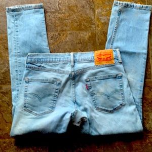 511 Levi’s 32/29 Slim Fit